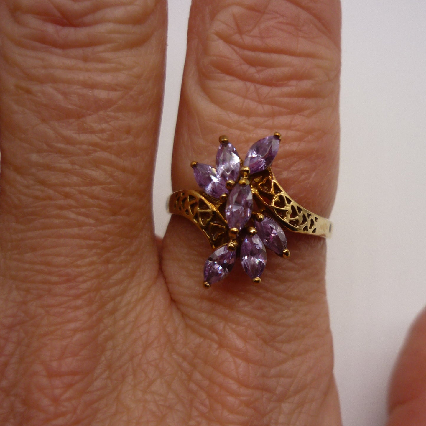Vintage 9k Gold Lavender Purple CZ Cluster Ring Size 8.25, Costume Amethyst Jewellery