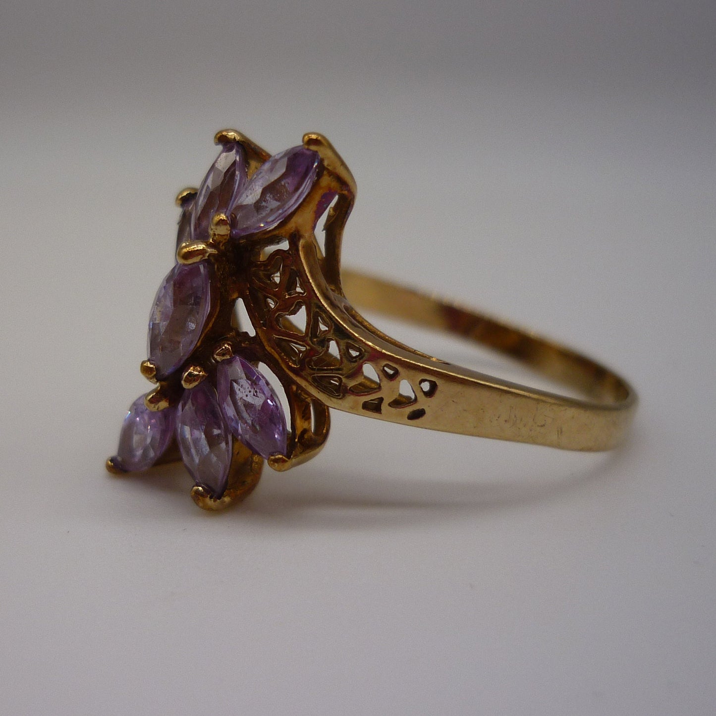 Vintage 9k Gold Lavender Purple CZ Cluster Ring Size 8.25, Costume Amethyst Jewellery