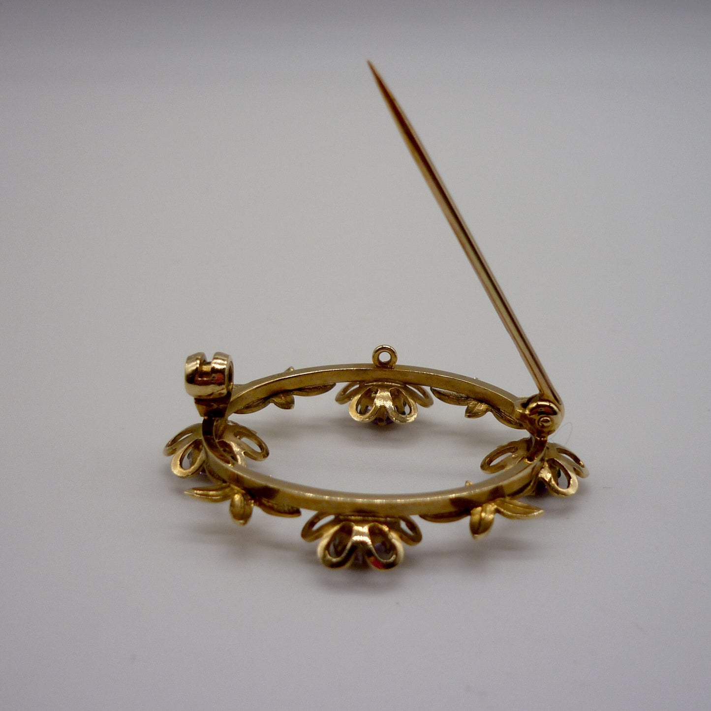 Vintage 9ct Gold & Amethyst Open Oval Wreath Flower Brooch, Payton Pepper Birmingham 1968