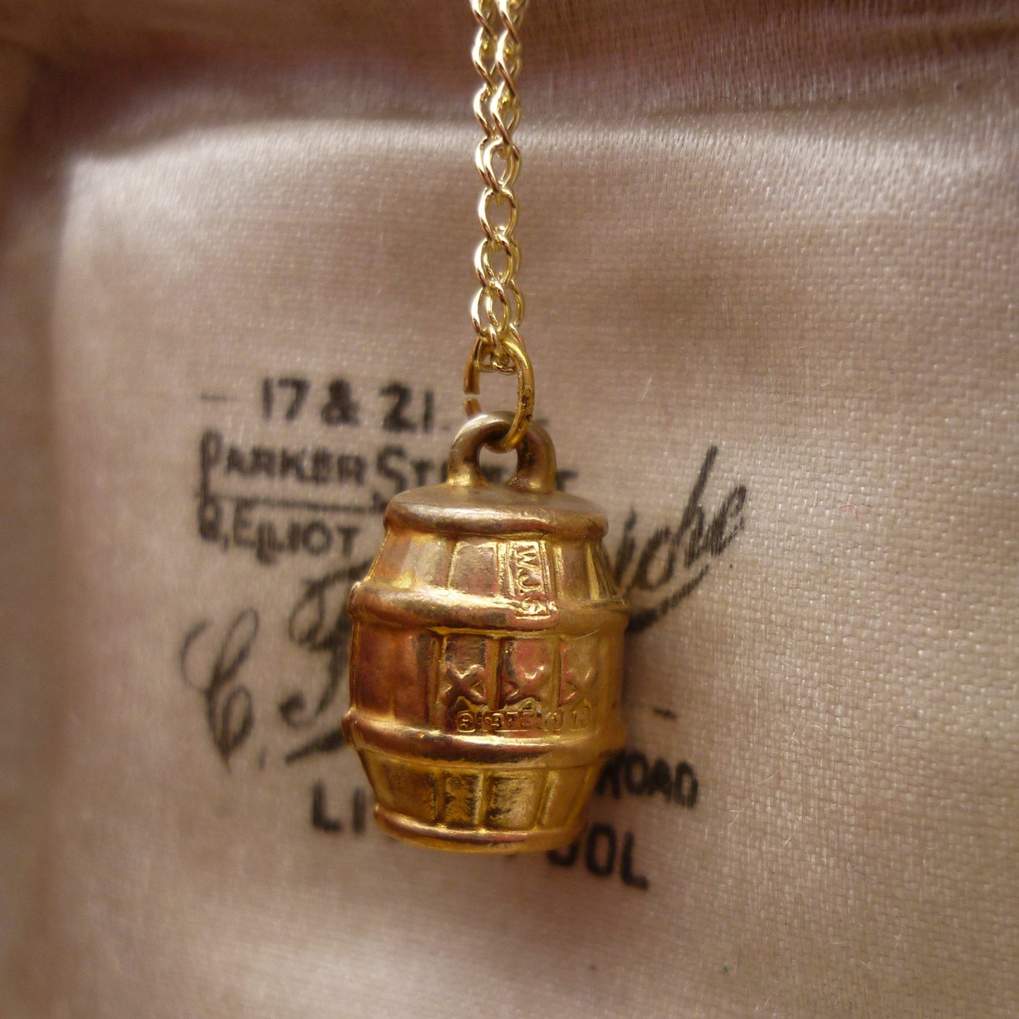 Vintage Yellow Gold XXX Beer Barrel Charm on 9ct Curb Chain