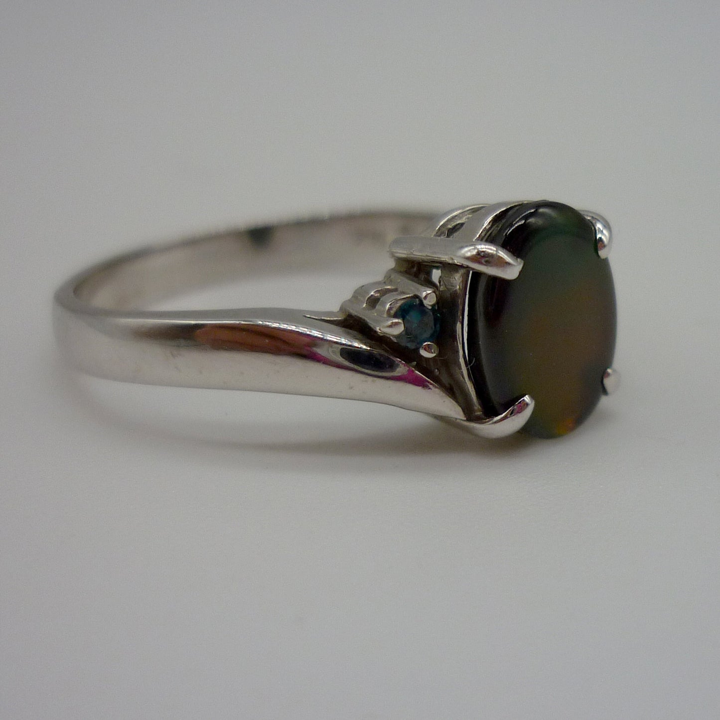 Vintage 14k White Gold Opal Triplet Ring Size 6.75