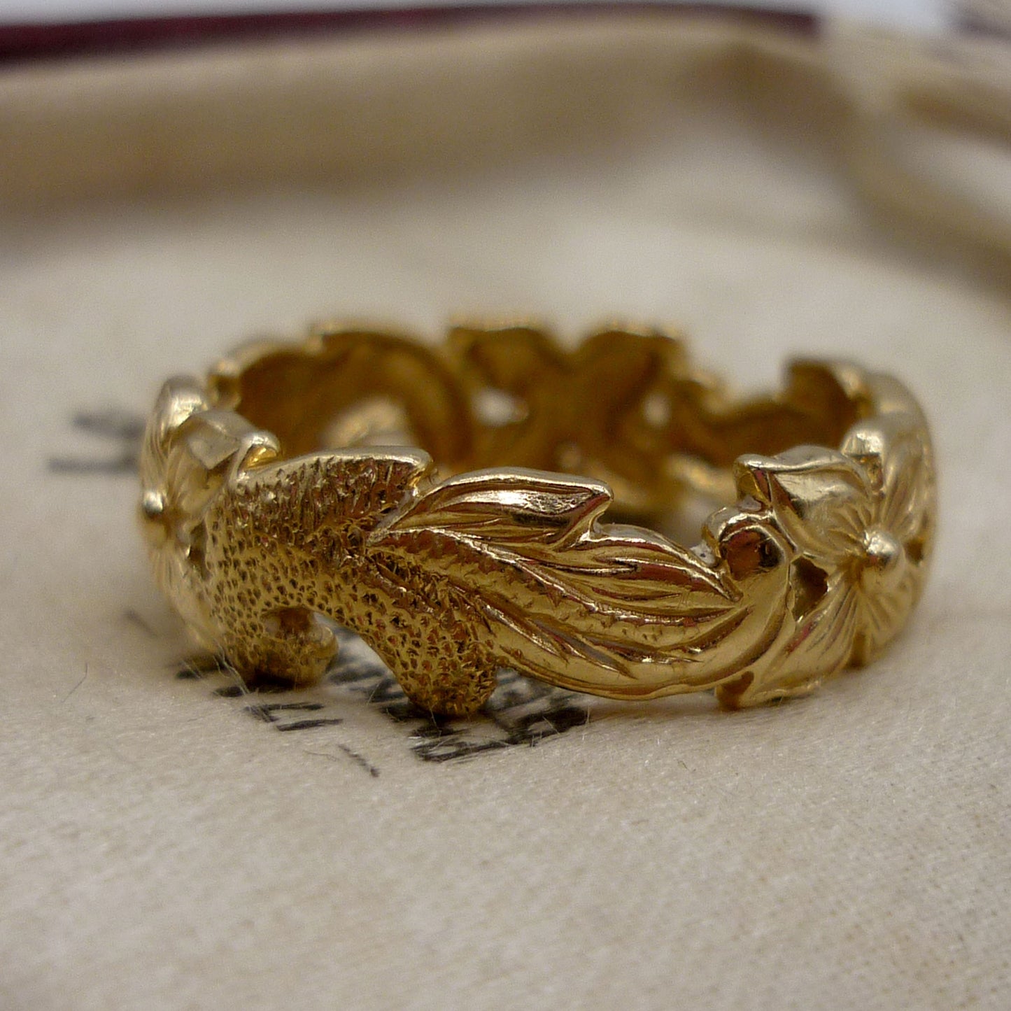 Vintage 14k Hawaiian Gold Wedding Band Size 4.75