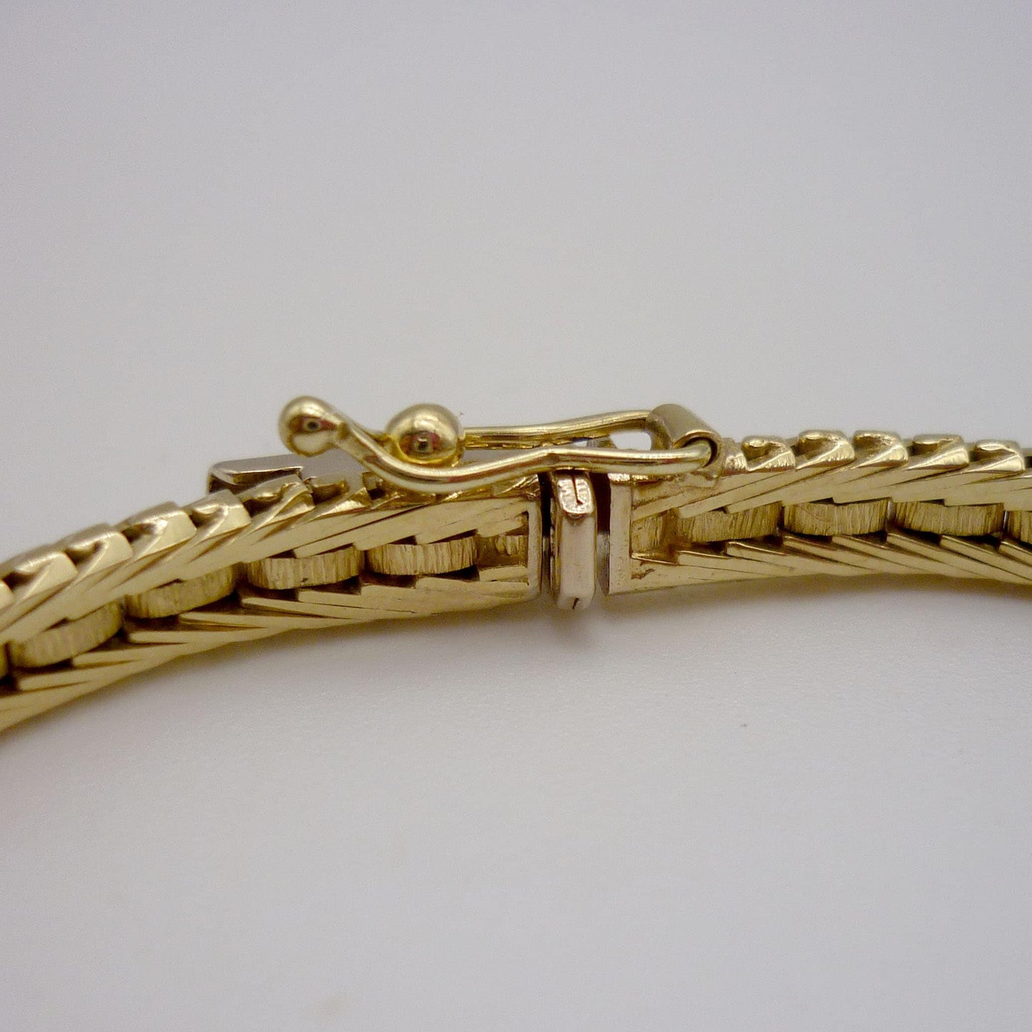 Tapered Gold Woven Mesh Bracelet, Solid 9k Gold 1980s Retro Jewellery Gift For Her