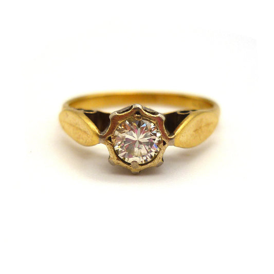 Vintage 18k Solitaire Ring with High Set Diamond Size 5.5
