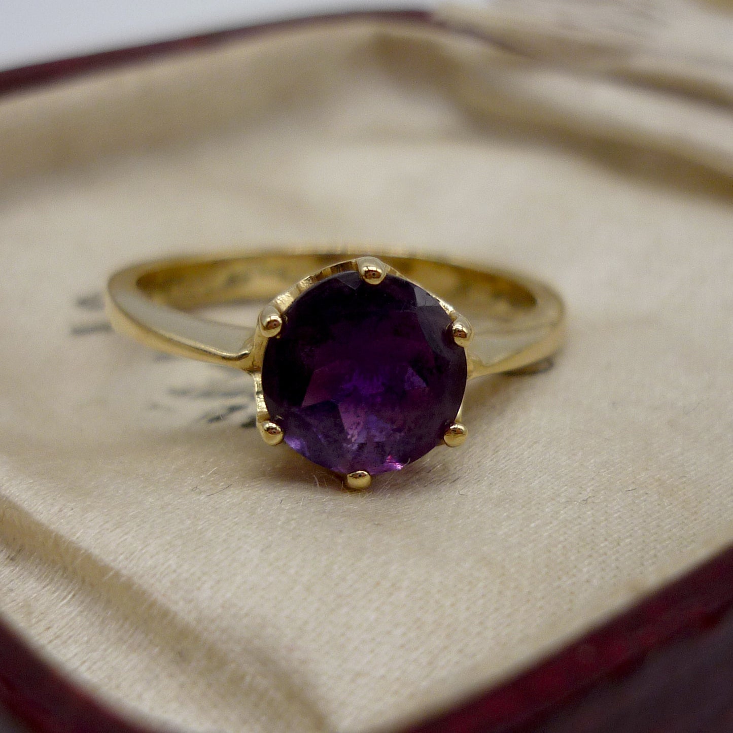 Vintage 14k Yellow Gold Amethyst Solitaire Ring Size 6.5