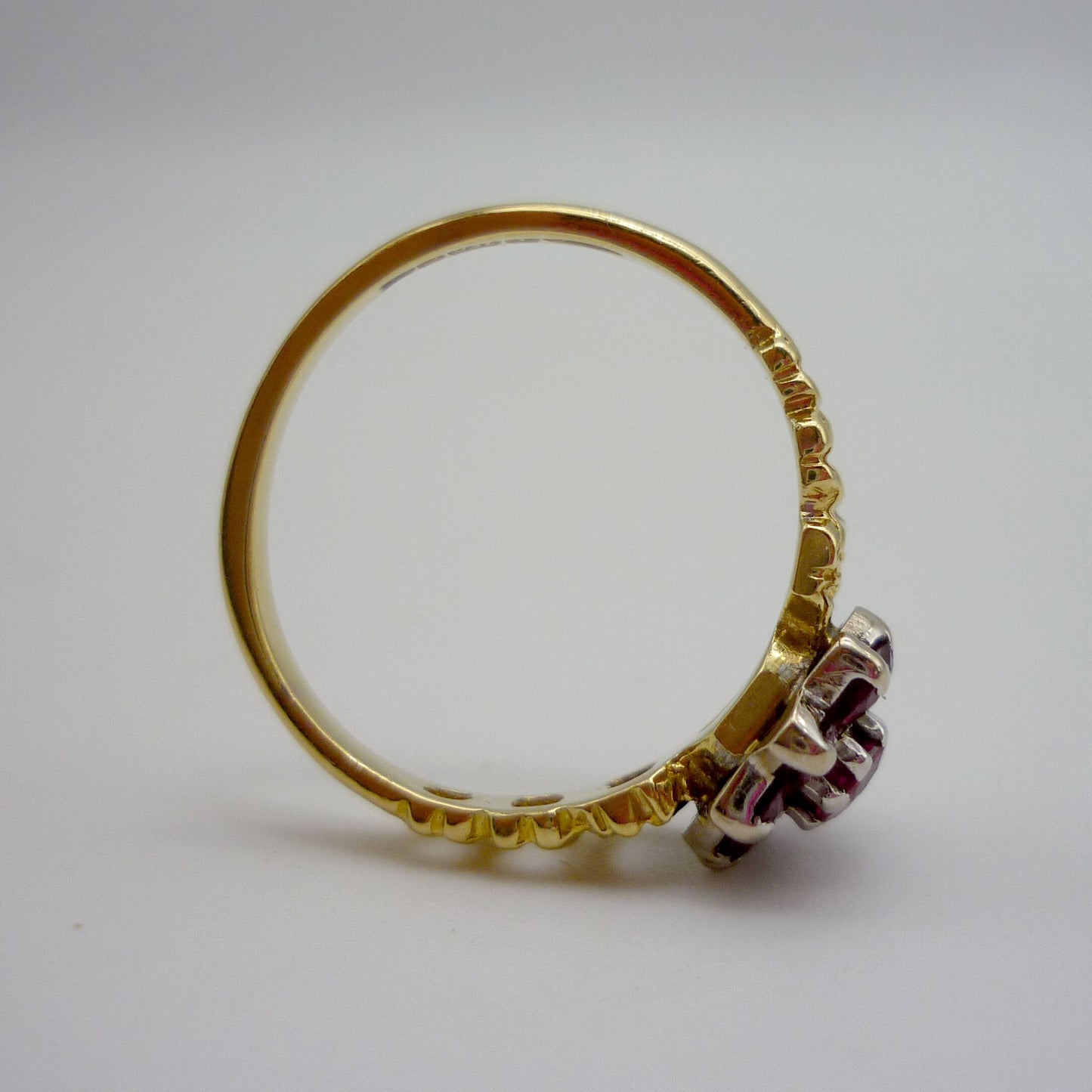 Vintage 18k Gold Ruby Cluster Ring Size 6.25