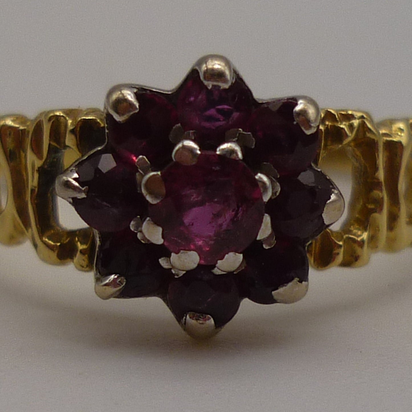 Vintage 18k Gold Ruby Cluster Ring Size 6.25