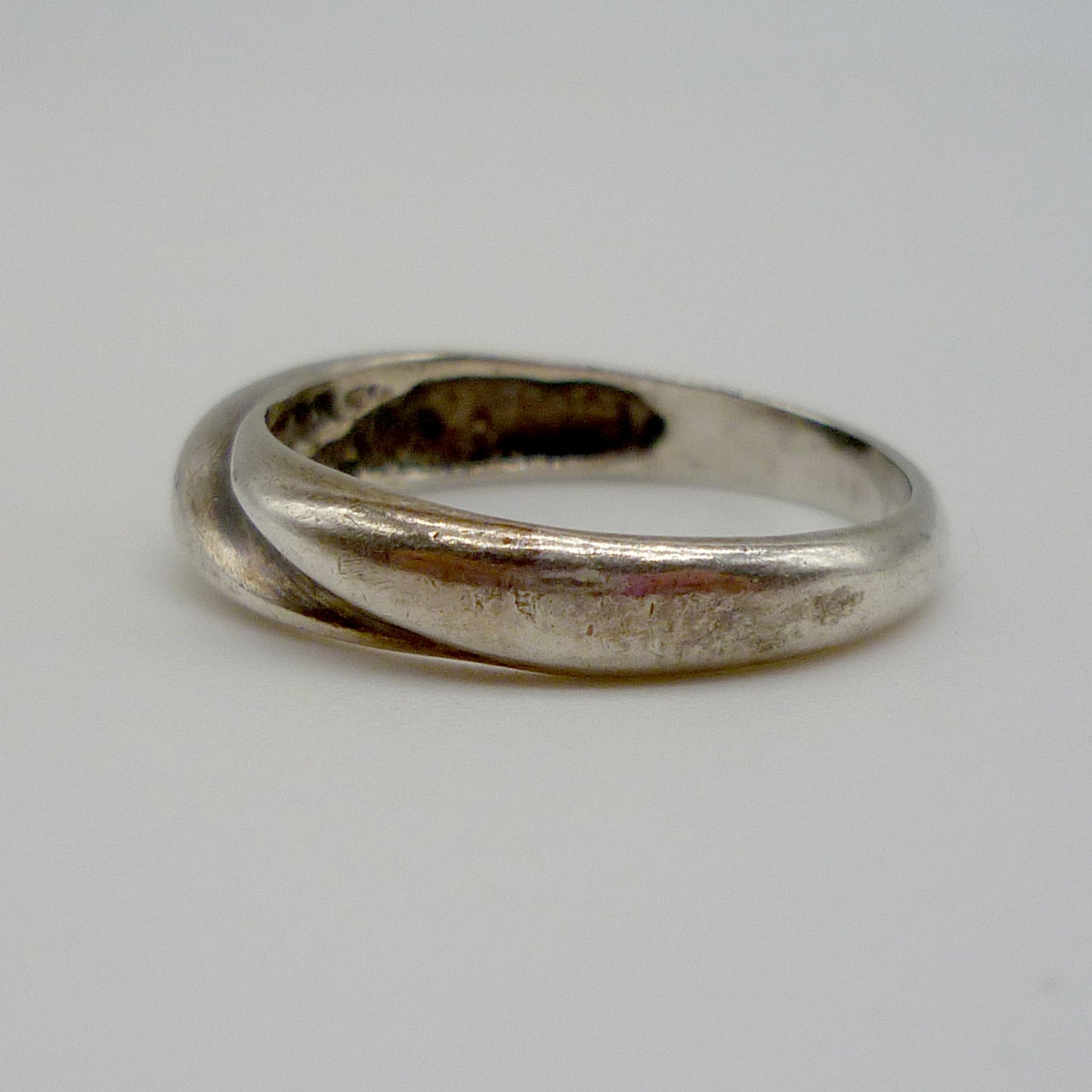 Vintage Sterling Silver Crossover Band Ring Size 7