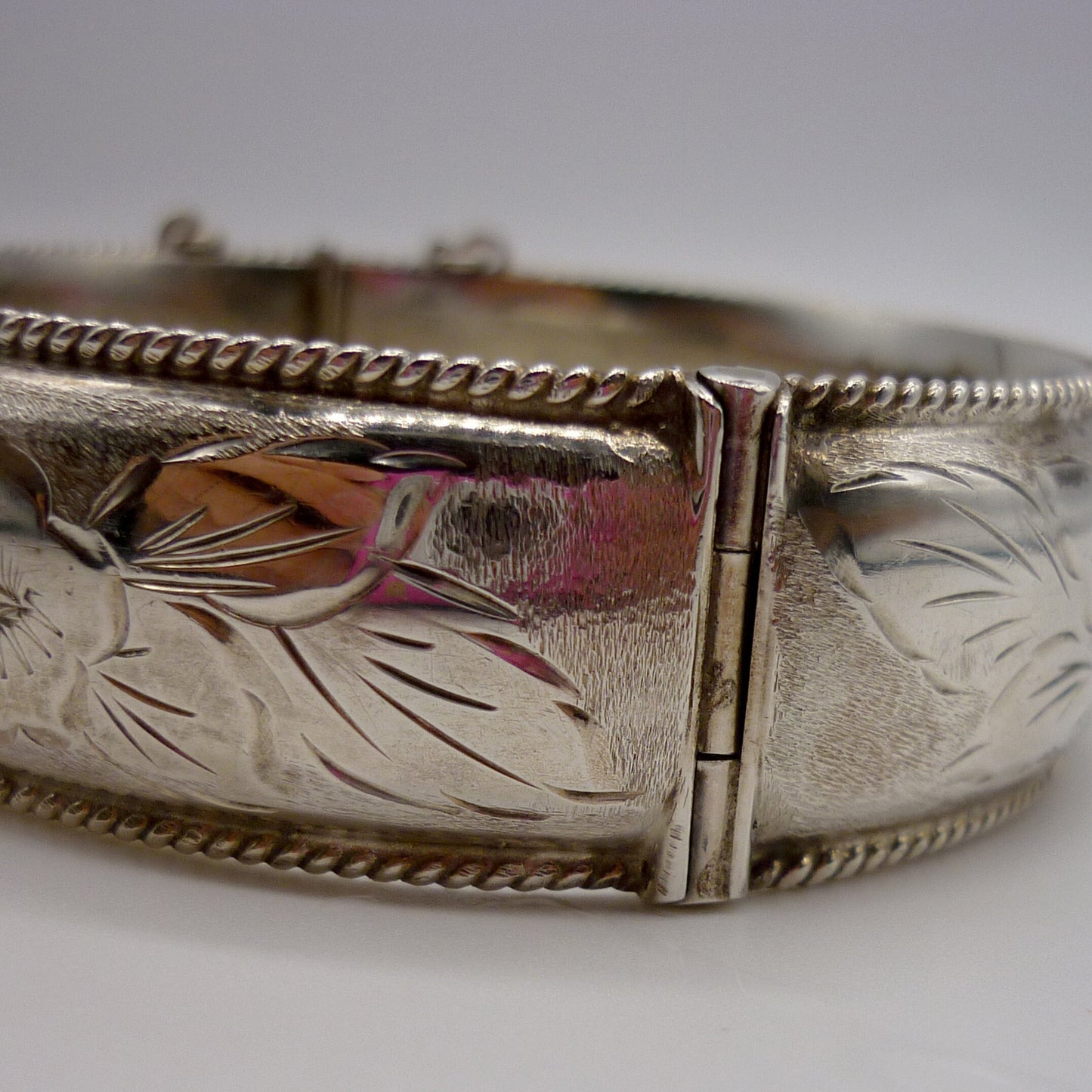 Vintage Hinged Silver Bangle