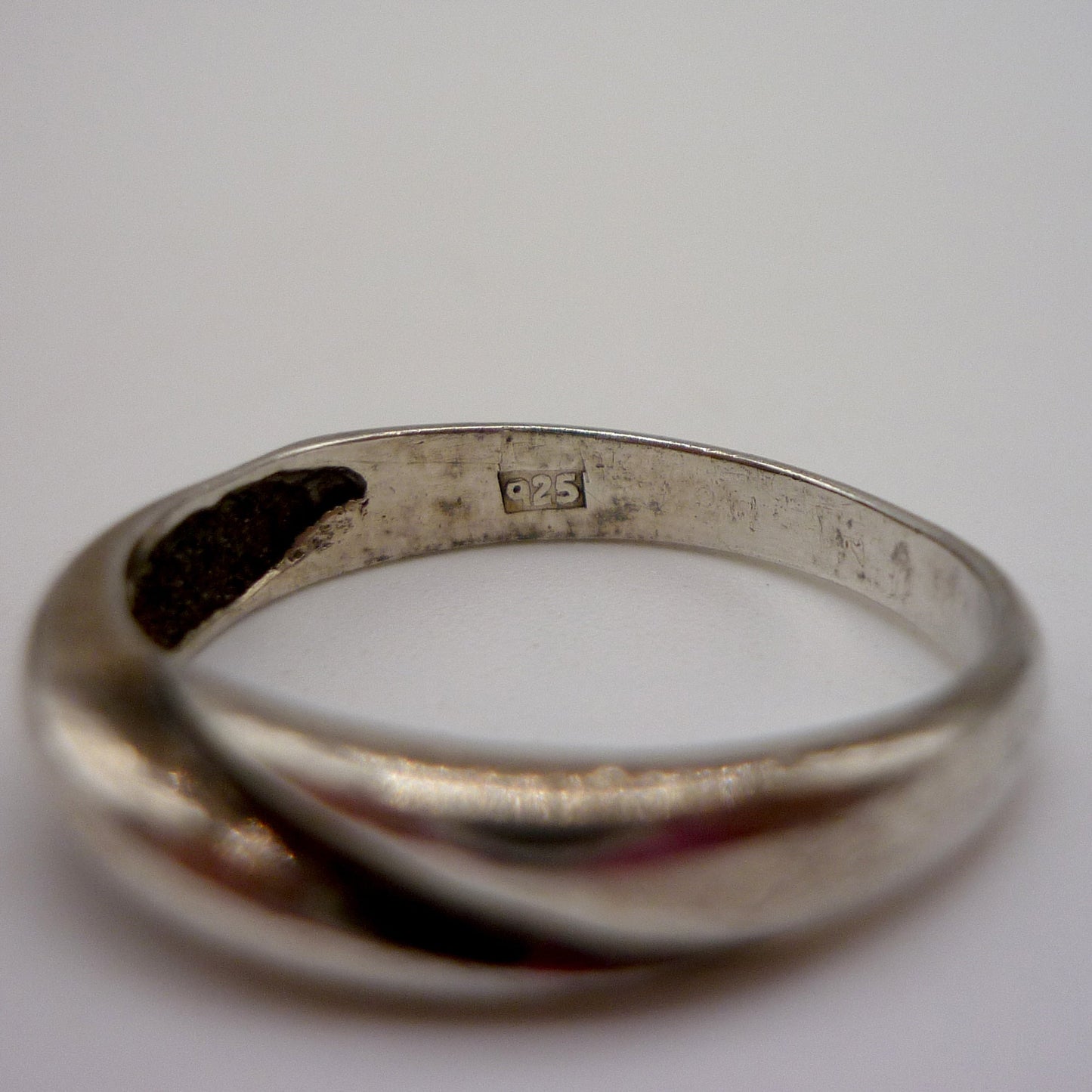 Vintage Sterling Silver Crossover Band Ring Size 7