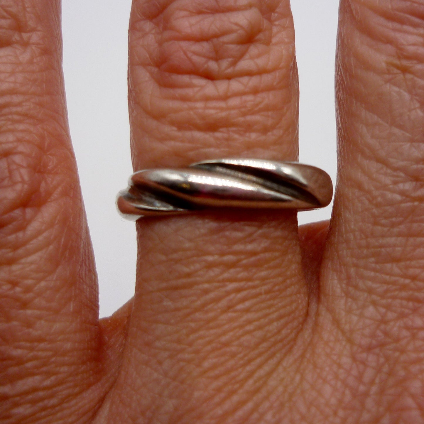 Vintage Sterling Silver Crossover Band Ring Size 7