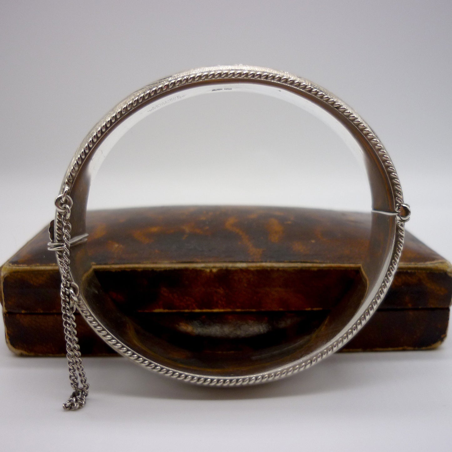 Vintage Hinged Silver Bangle