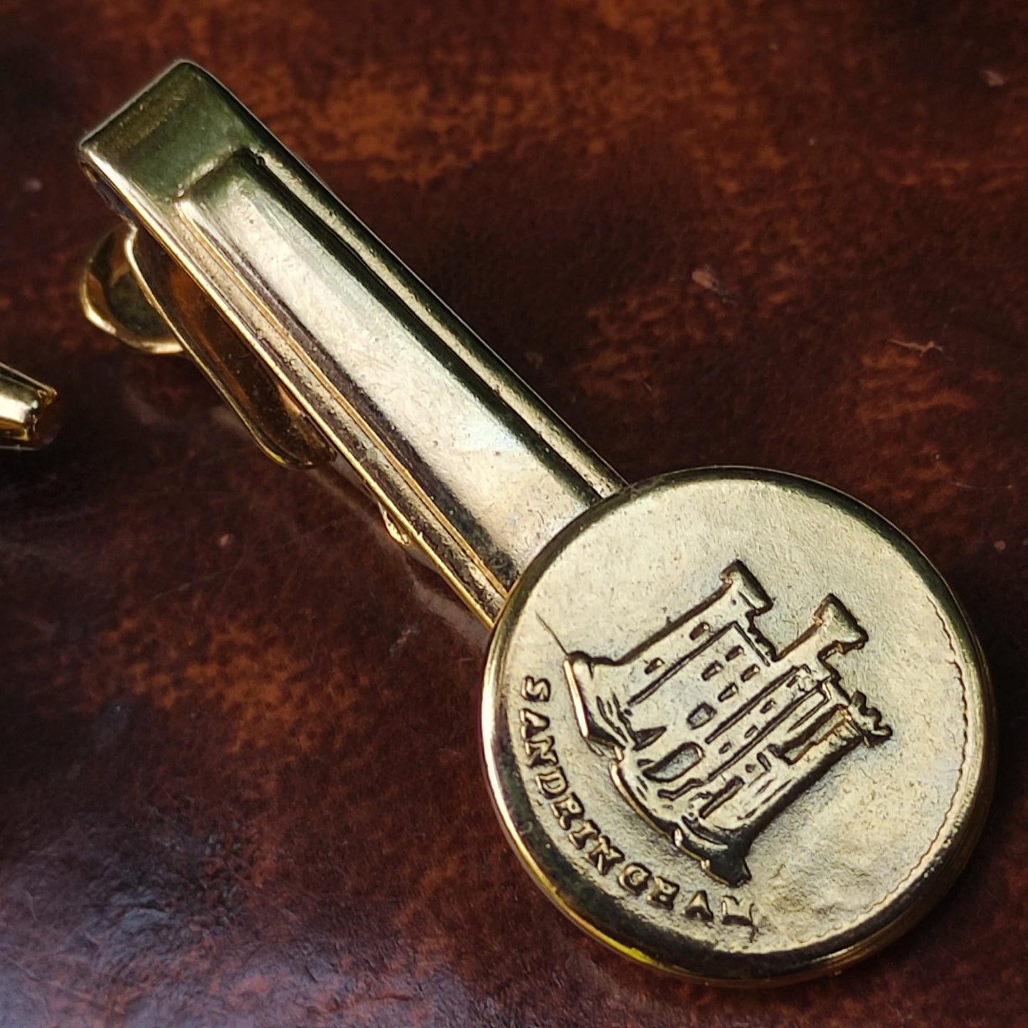 Vintage 22ct Gold Plated Sandringham Castle Cufflinks and Tie Clip