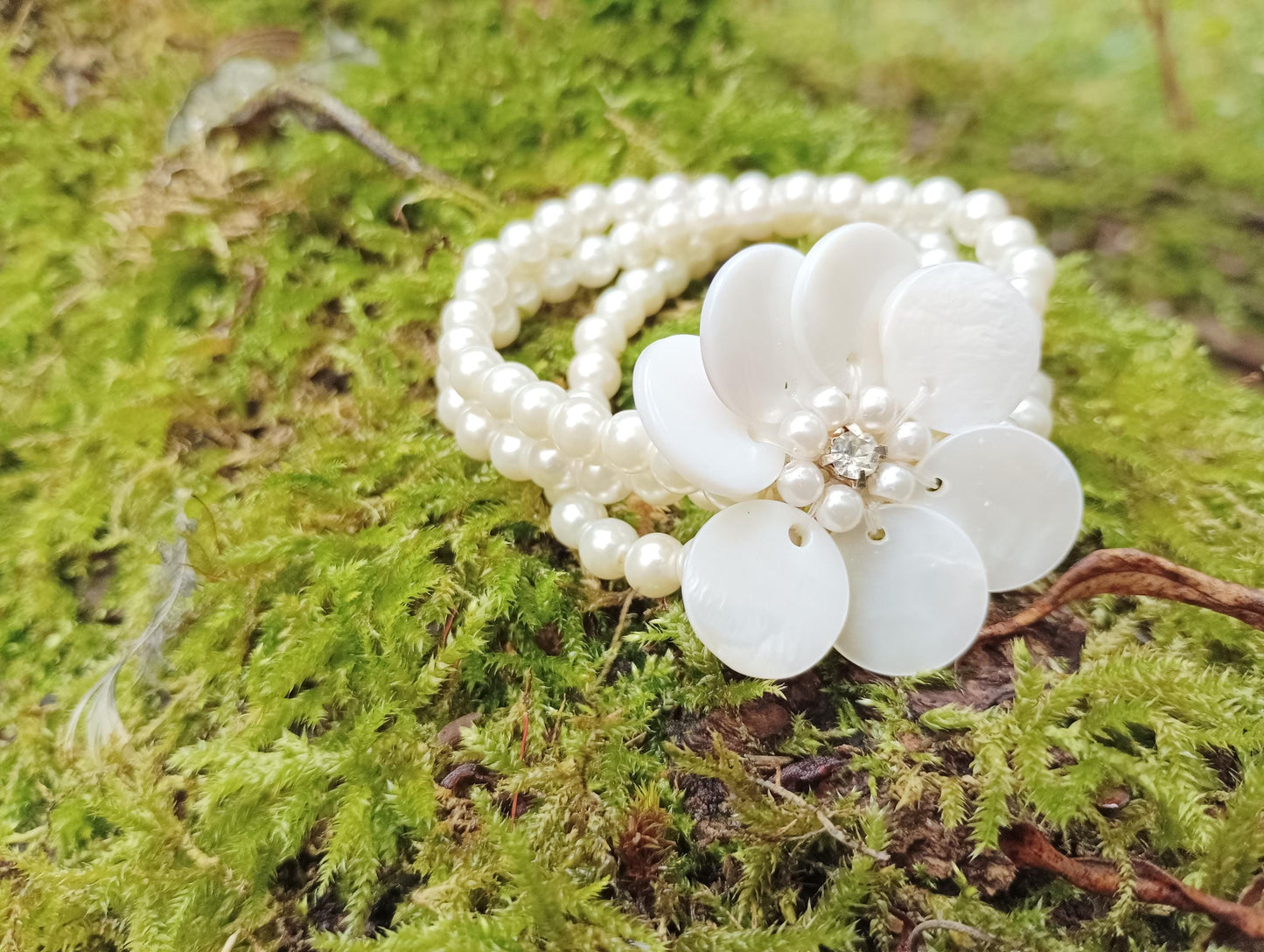 Vintage Faux Pearl Bracelet: MOP Flower, Diamante Bridal Jewelry
