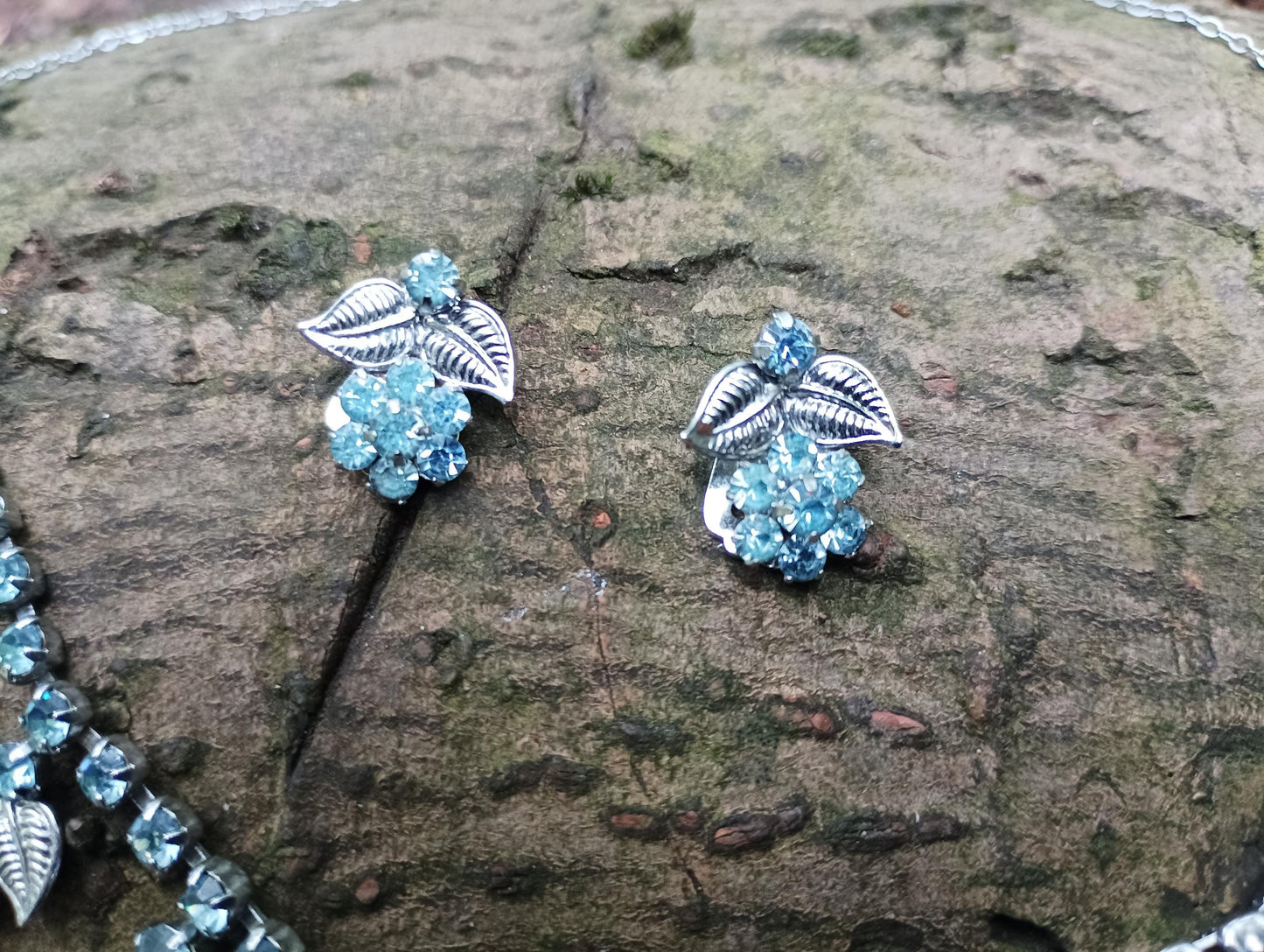 Vintage Blue Rhinestone Flower Necklace & Clip On Earring Set