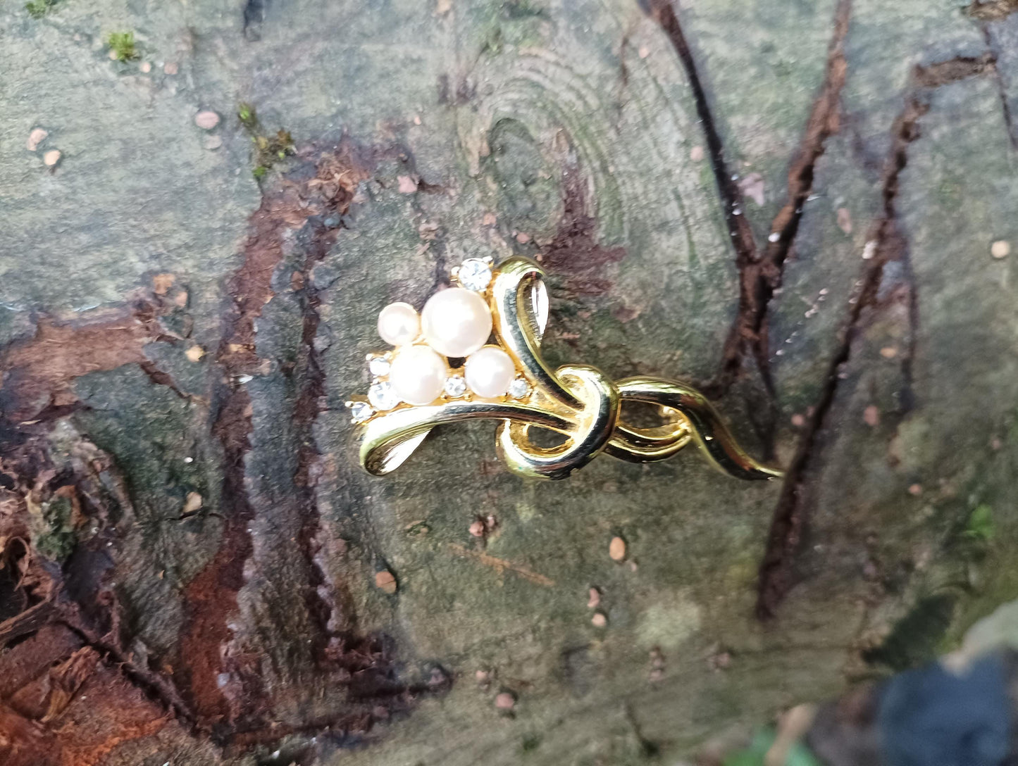 Vintage Floral Brooch: Gold Plated Faux Pearl & Diamond, 1960s Style