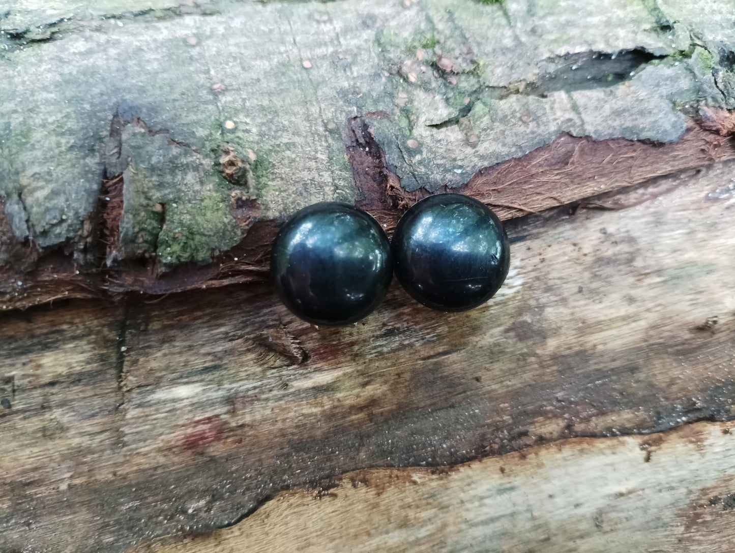 Vintage 80s Black Plastic Clip On Earrings: Retro Minimalist Jewelry