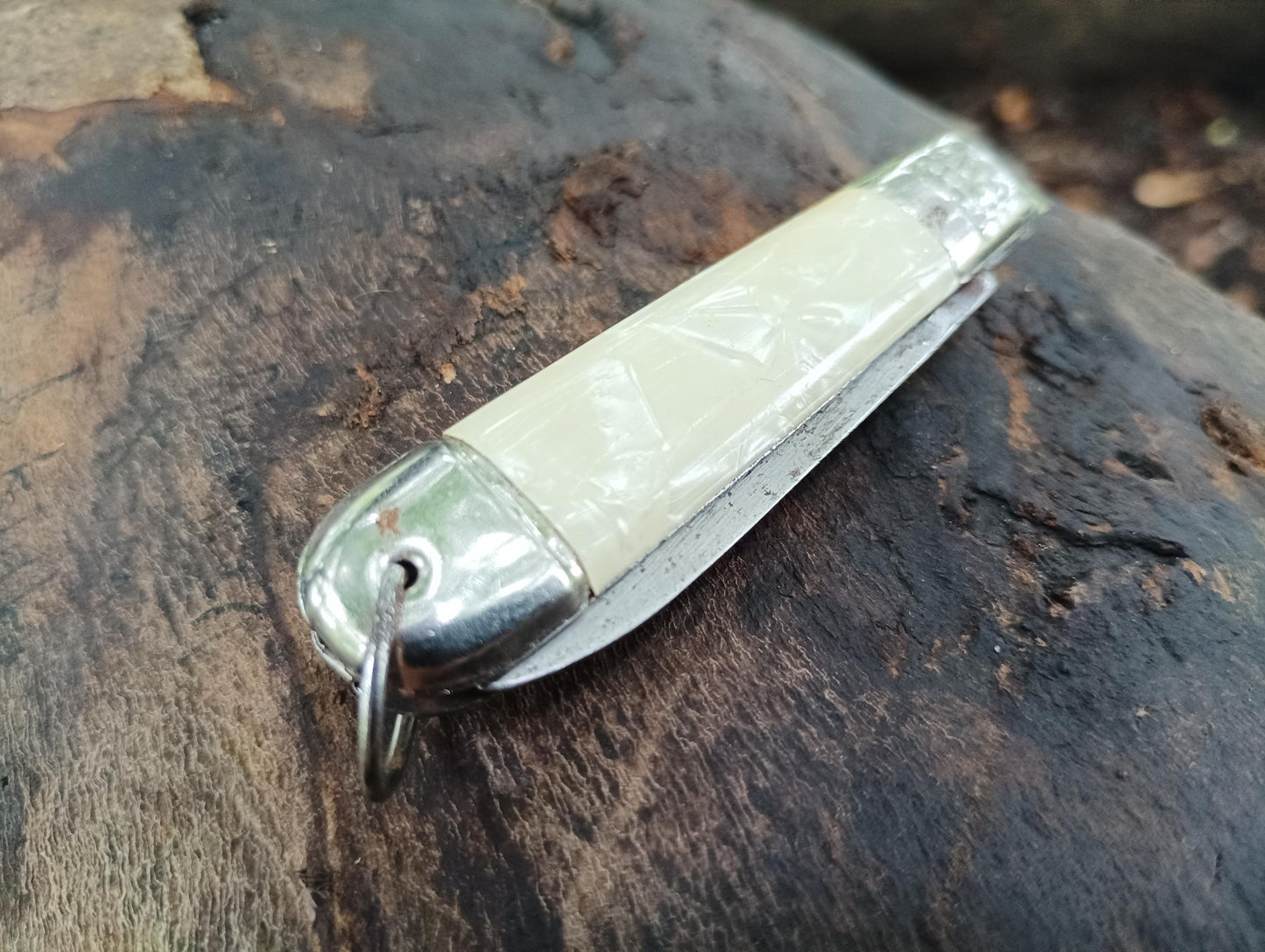 1930s Irish Penknife: Vintage Mother of Pearl Folding Fruit Knife