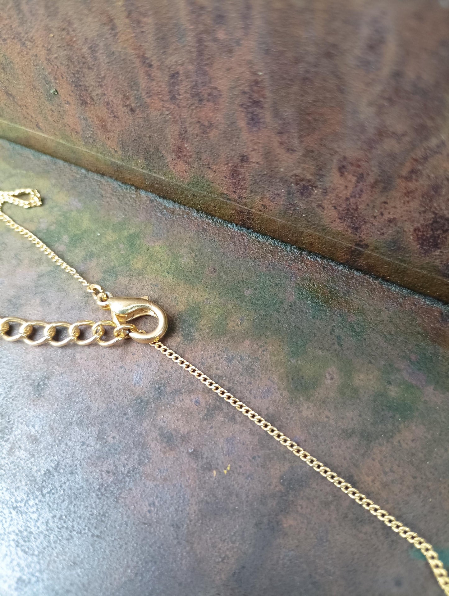 Vintage Gold Plated CZ Teardrop Pendant Necklace: Adjustable Chain