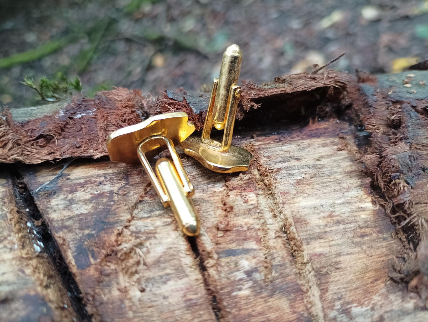 Vintage US Special Agent Cufflinks: Enamel Police Badge Design