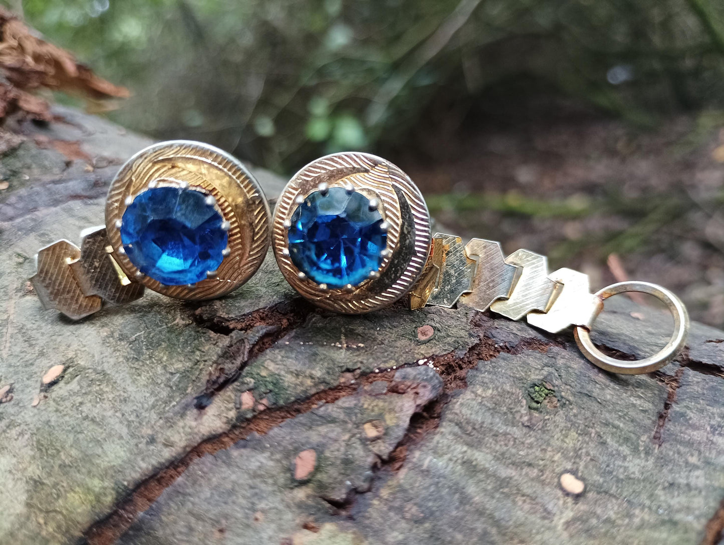 Vintage 60s Blue Rhinestone Cufflinks: Gold Plated Retro Accessory