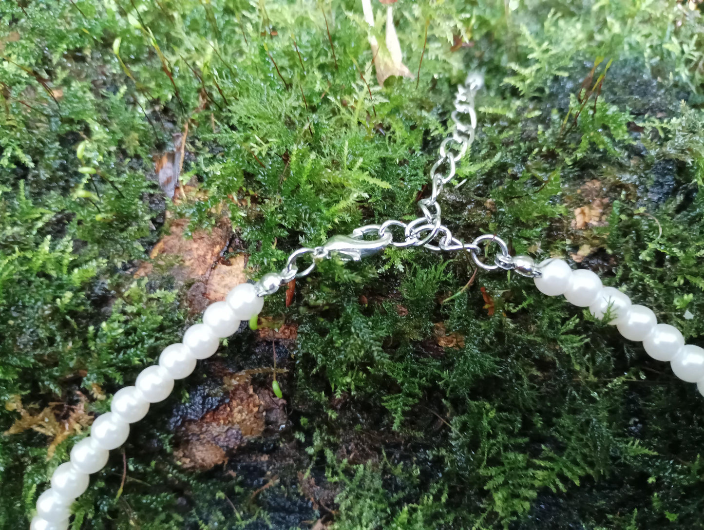 Vintage Faux Pearl & MOP Flower Necklace: Elasticated Bridal Jewelry