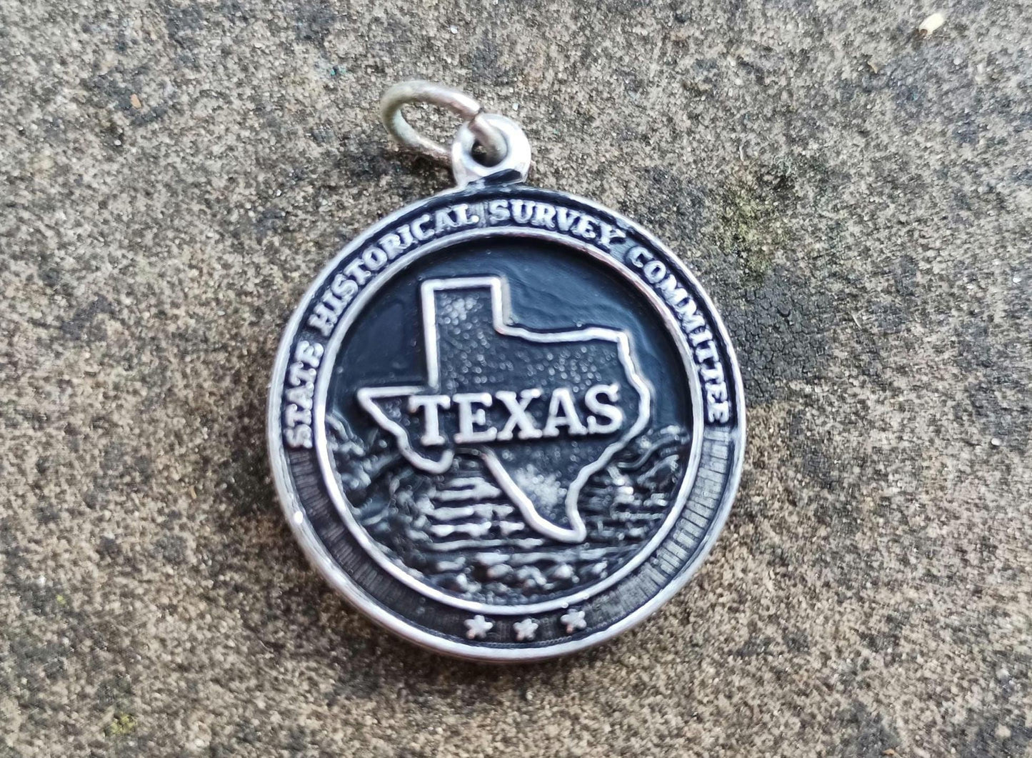 Vintage Texas Historical Survey Committee Medal - Patriotic Charm Pendant