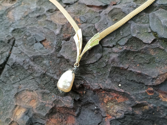 Vintage 1960s Faux Pearl Necklace, Gold Plated Teardrop Pendant, Mesh Chain