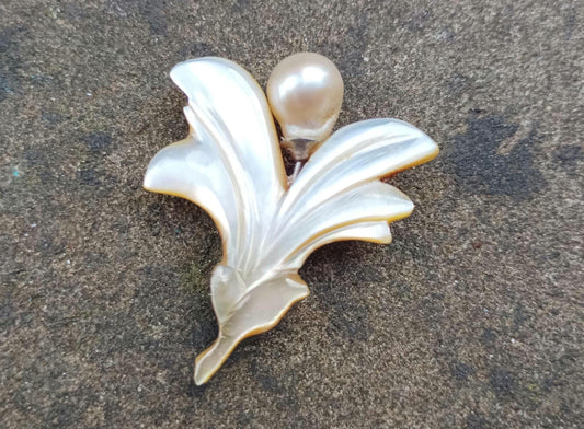 Vintage Mother of Pearl Floral Brooch: Lily Flower, Bridal Pin