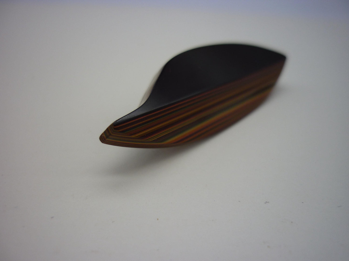 Vintage Japanese Layered Lacquered Abstract Leaf Brooch, Modernist Style Iro Urushi Jewellery