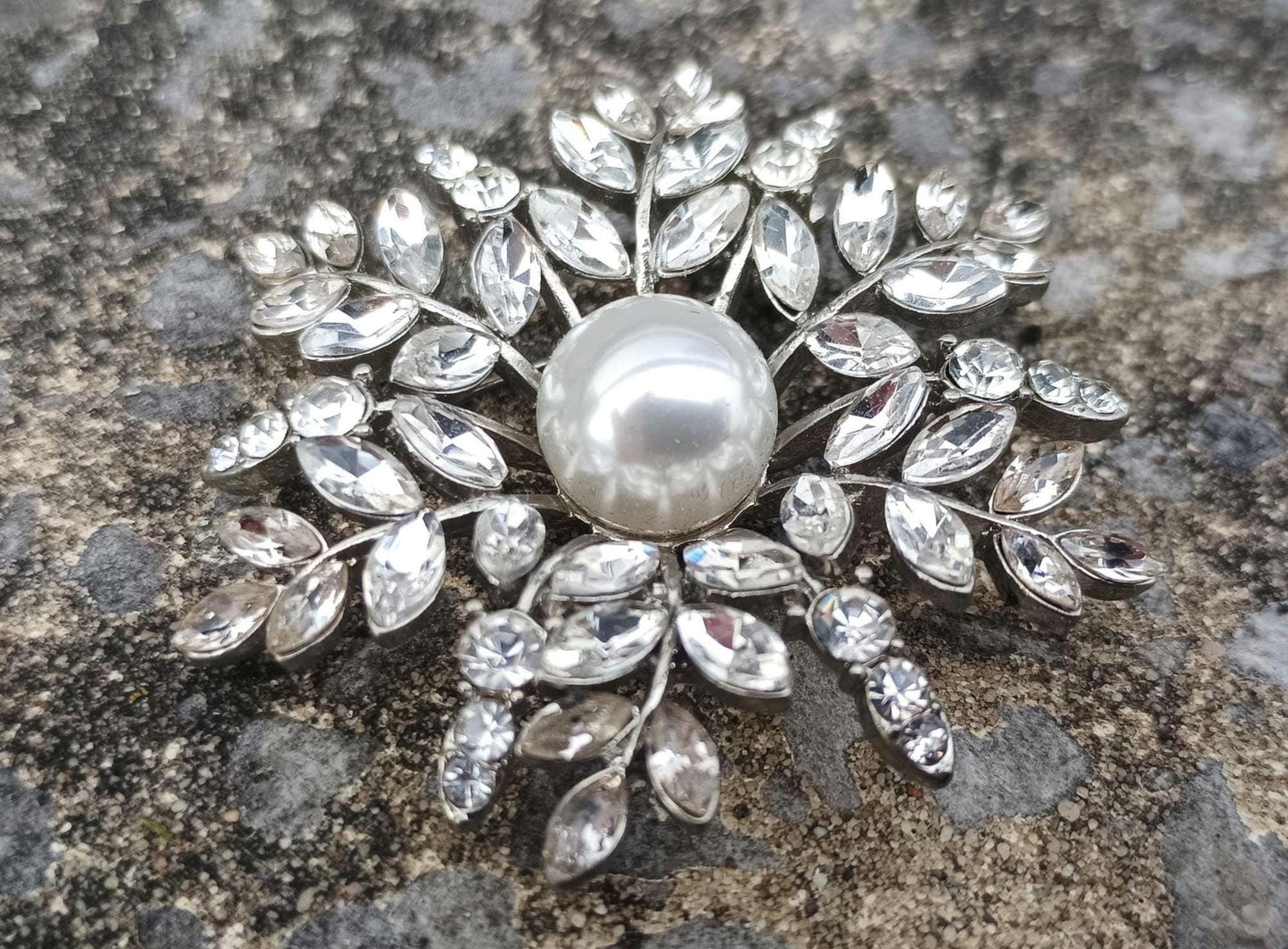 Vintage CZ Rhinestone Floral Brooch Pendant: Silver Tone Faux Pearl