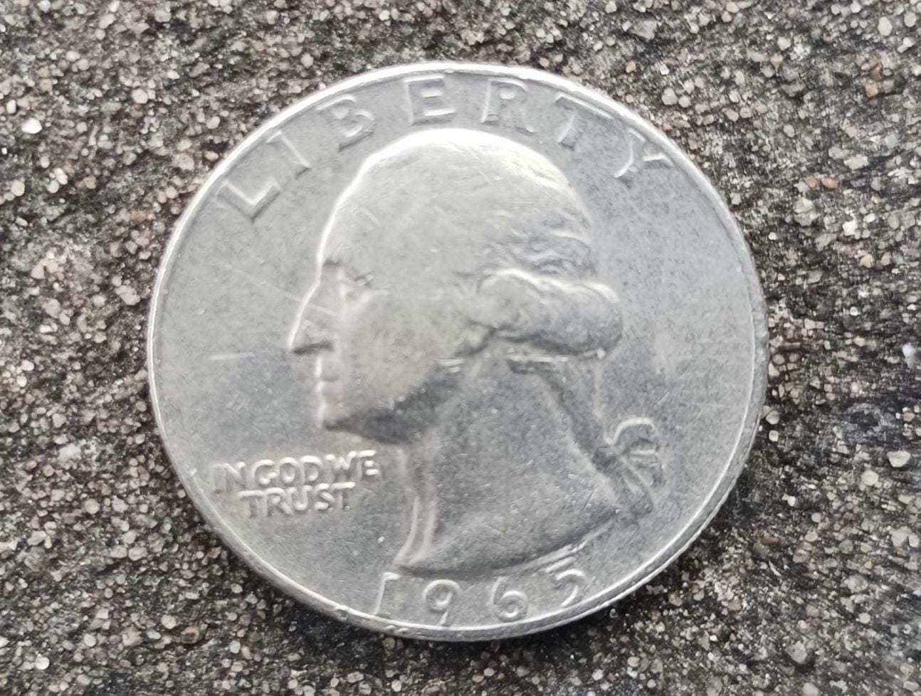 1965 Quarter Dollar Coin: No Mint Mark, USA Currency, Collector's Item