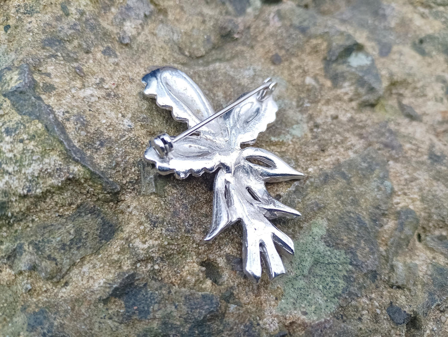 Marcasite  Flower Stem & Bow Brooch