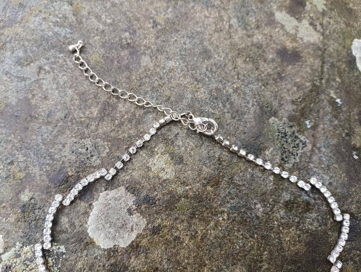Vintage Diamante Choker: Rhinestone Bling, Retro Fashion