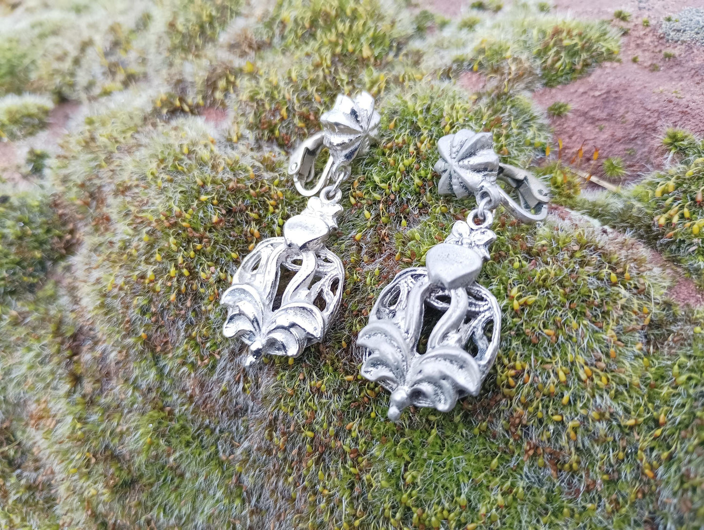 Vintage Art Nouveau Clip On Earrings: Silver Tone Dangle, Botanical Design