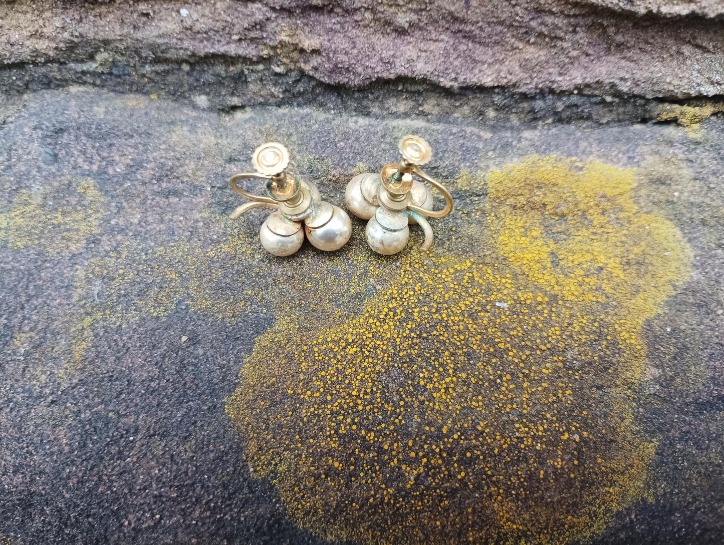 Vintage Faux Pearl Clip On Earrings: Berry Cluster Retro Jewelry