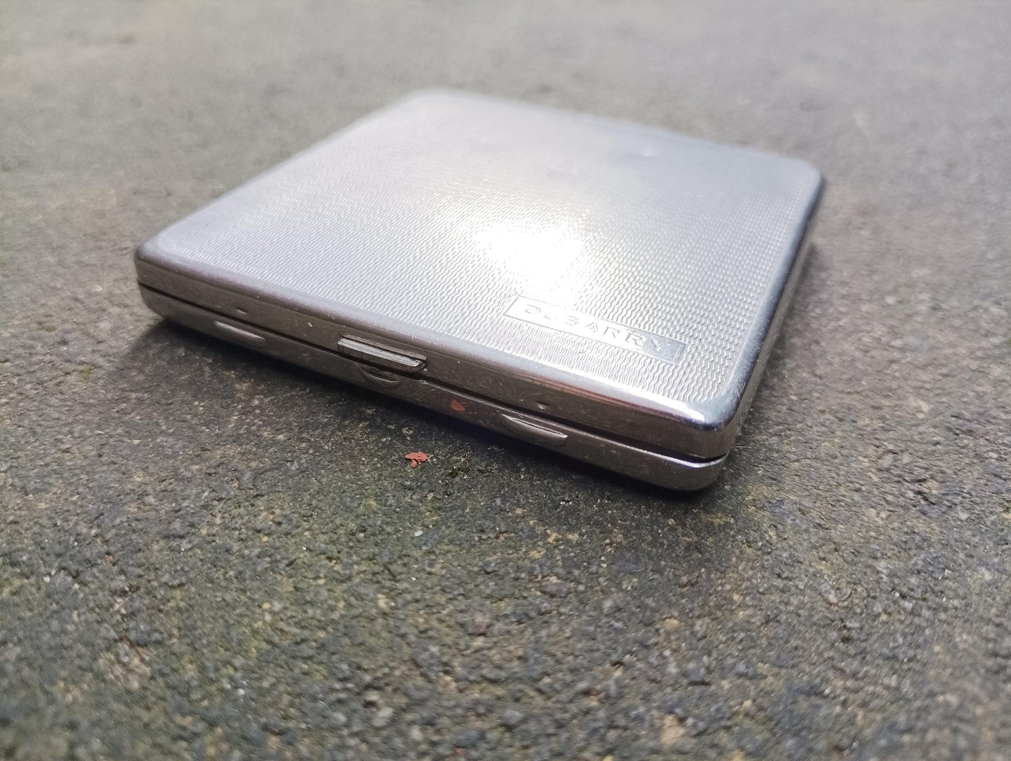 Vintage Dubarry Silver Plated Powder Compact: Engine Etched Vani-Jack