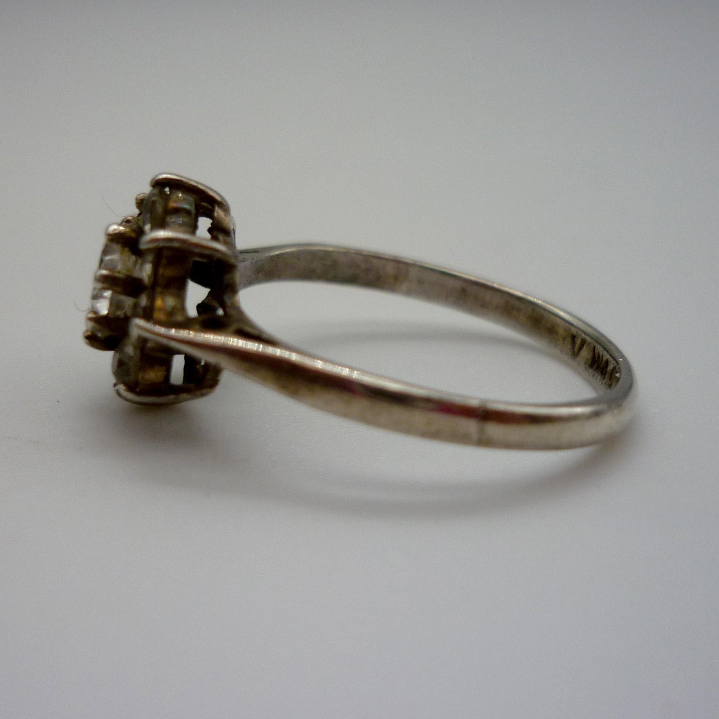 Vintage Silver & Clear Quartz Flower Ring Size 5.25