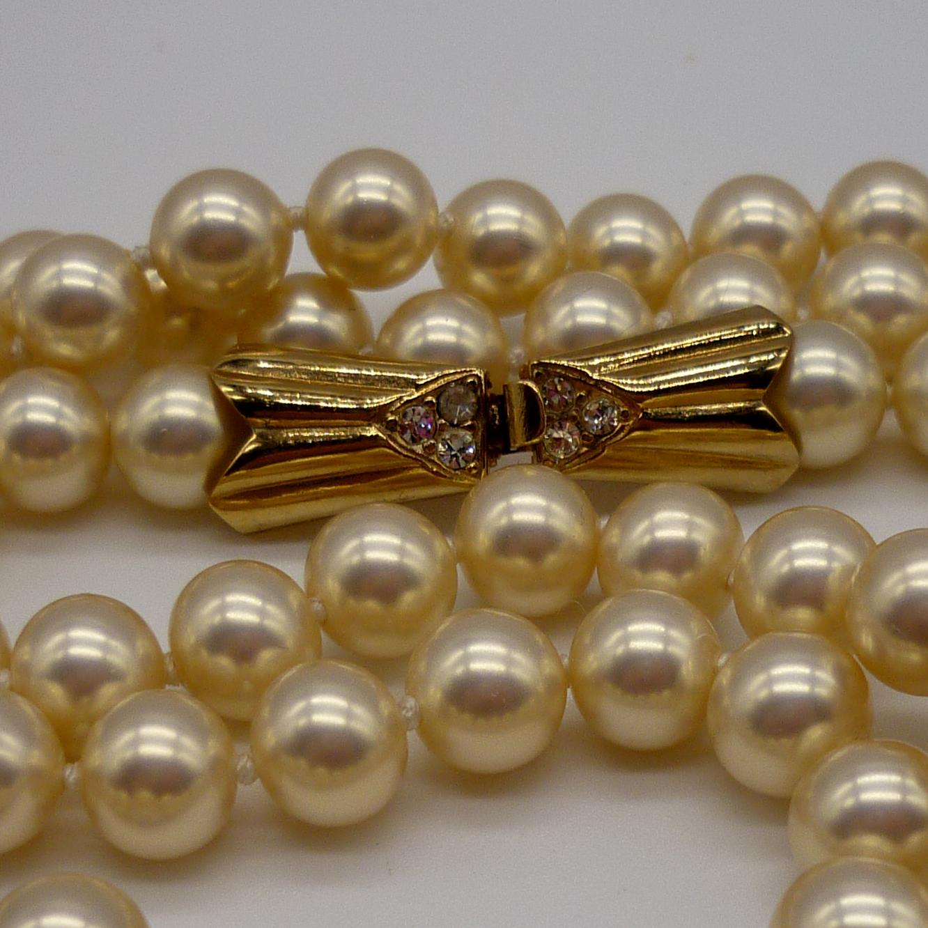 Vintage Dicini Pearl Necklace with Gold Plated Diamante Clasp in Presentation Box