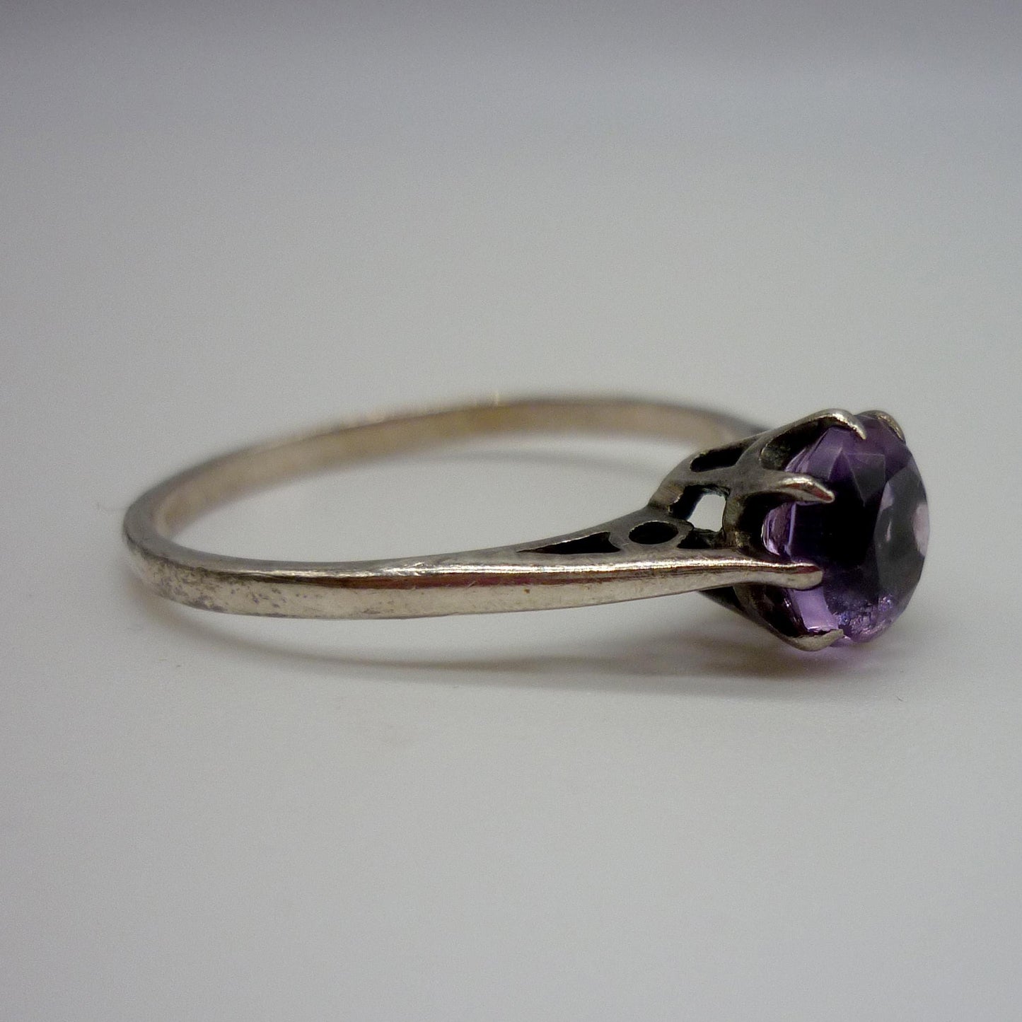 Vintage Silver Amethyst Solitaire Ring Size 8.25