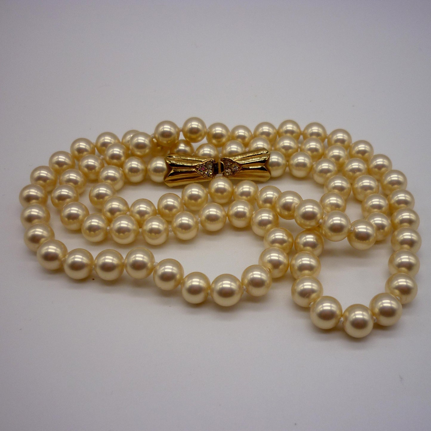 Vintage Dicini Pearl Necklace with Gold Plated Diamante Clasp in Presentation Box