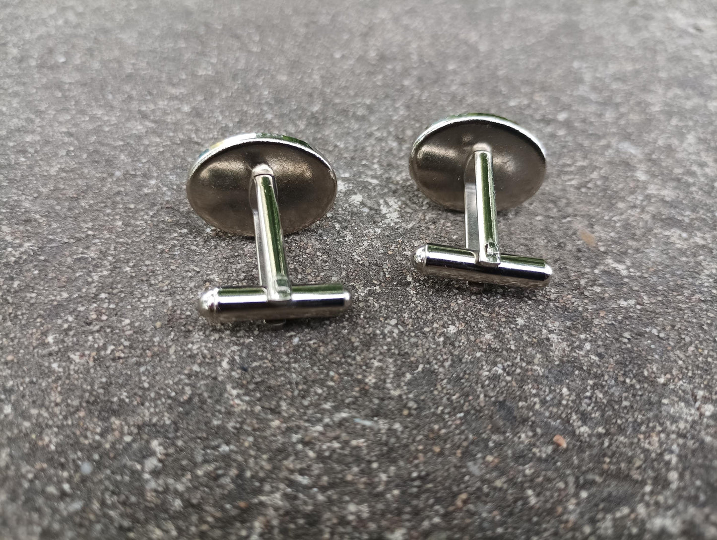 Vintage Hand Painted Eagle Cufflinks: Mother of Pearl Retro Accessory