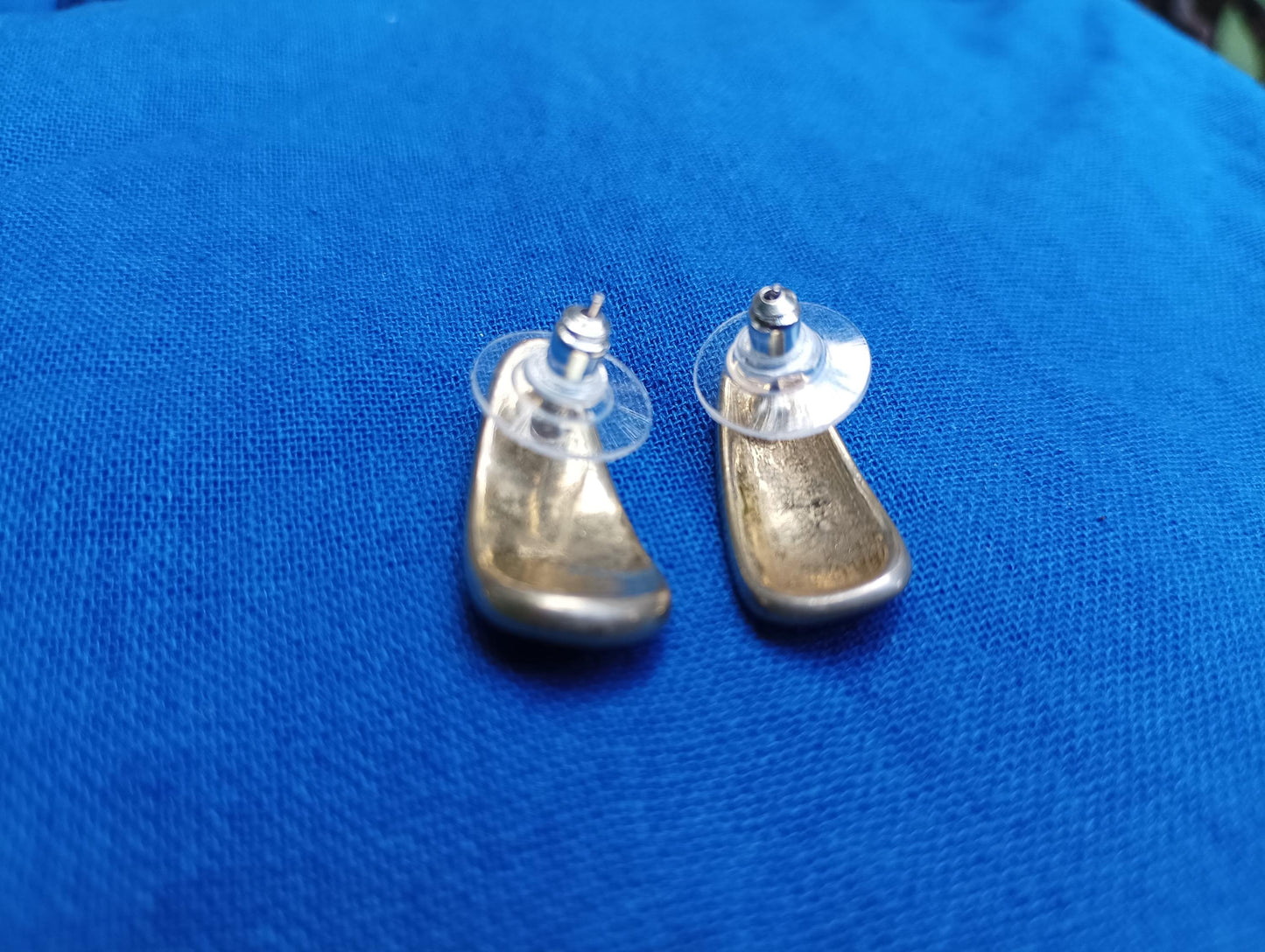 Vintage Red & Black Enamel Earrings: 1980s Retro Costume Jewelry