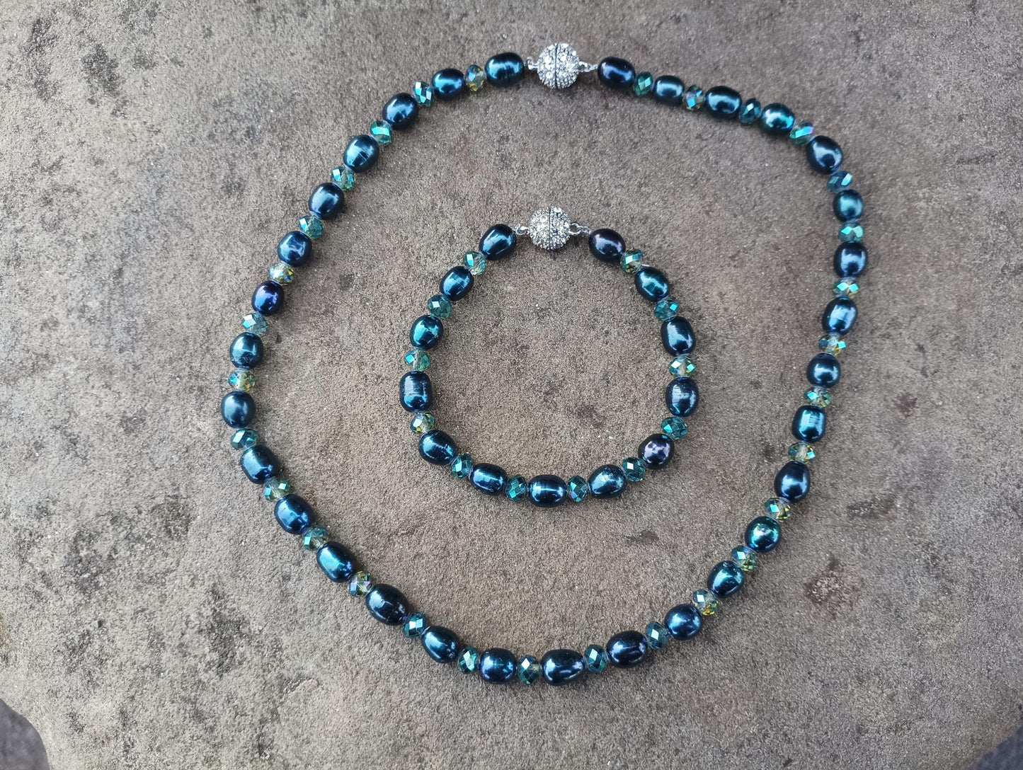 Vintage Peacock Pearl & Crystal Necklace Bracelet Set: Iridescent Teal Jewelry