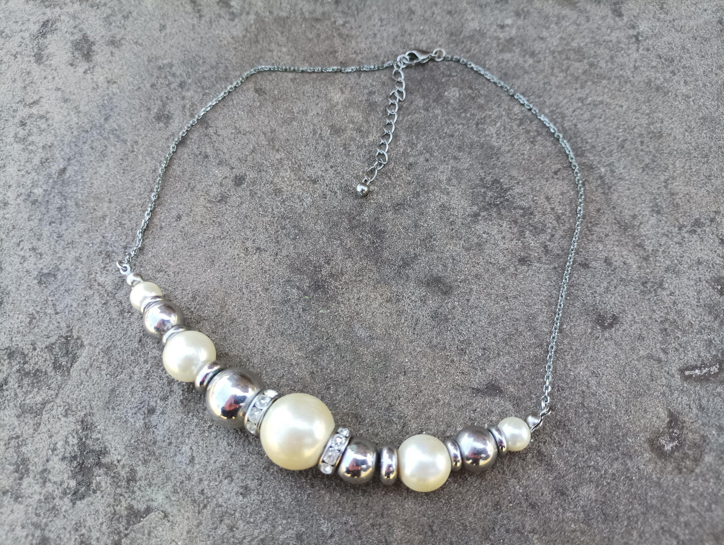 Vintage Pearl Beaded Necklace: 1990s Silver Tone Chain Choker