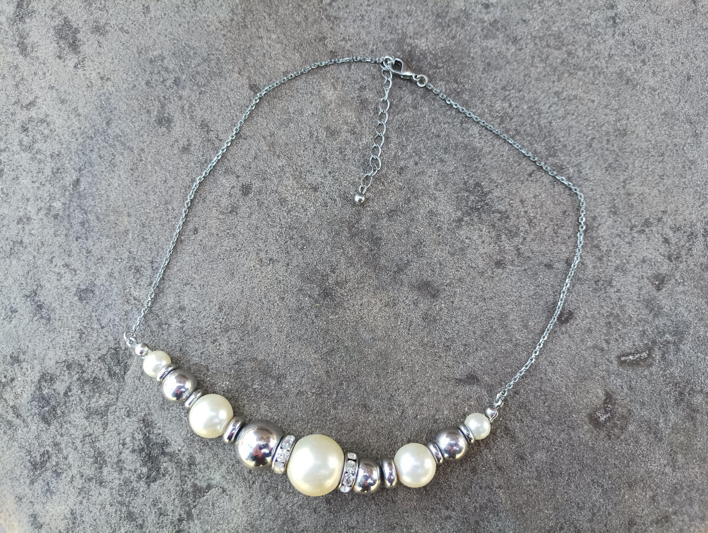 Vintage Pearl Beaded Necklace: 1990s Silver Tone Chain Choker