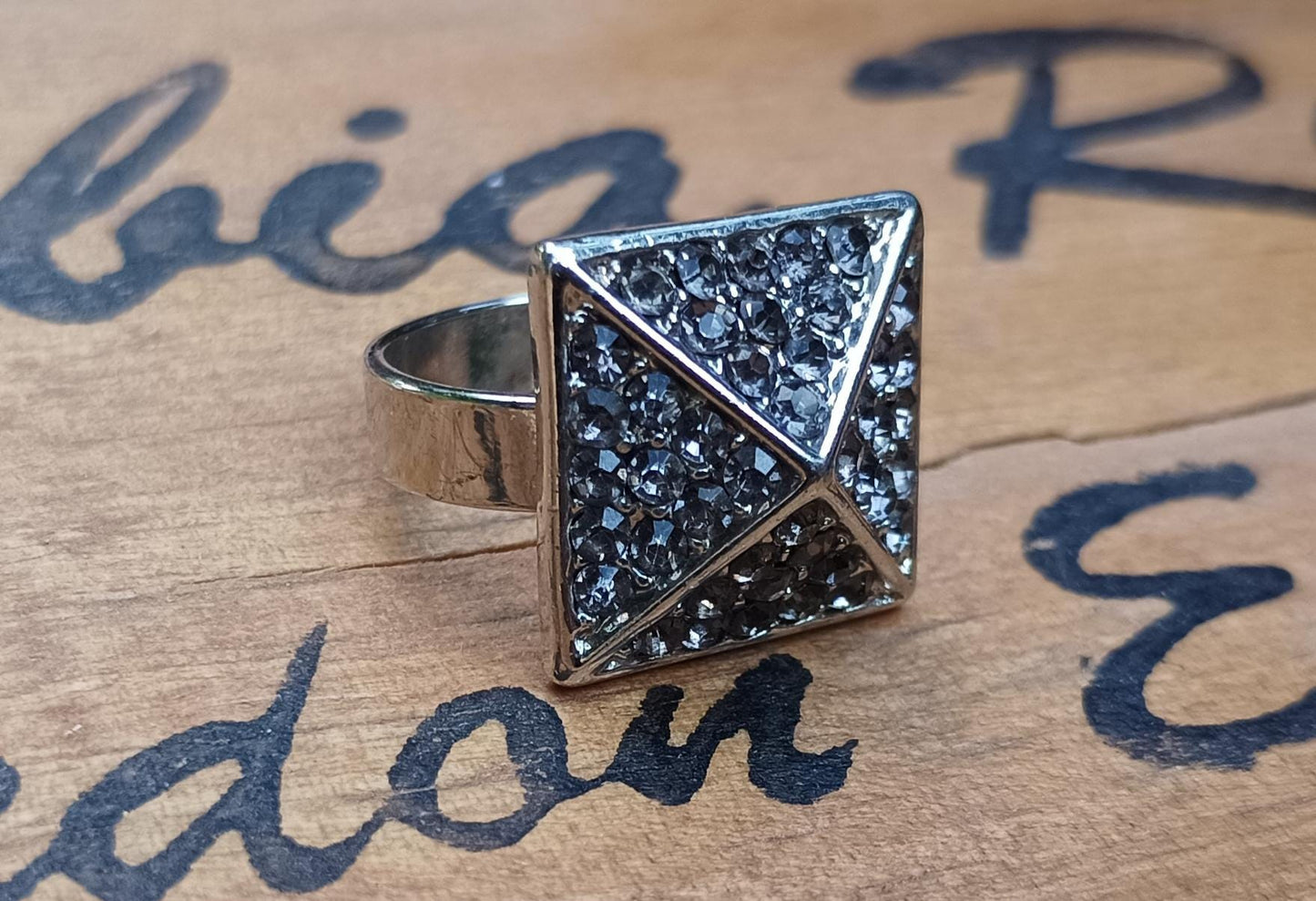 Rhinestone Pyramid Ring: Silver Tone Diamante Cluster, US Size 6.25