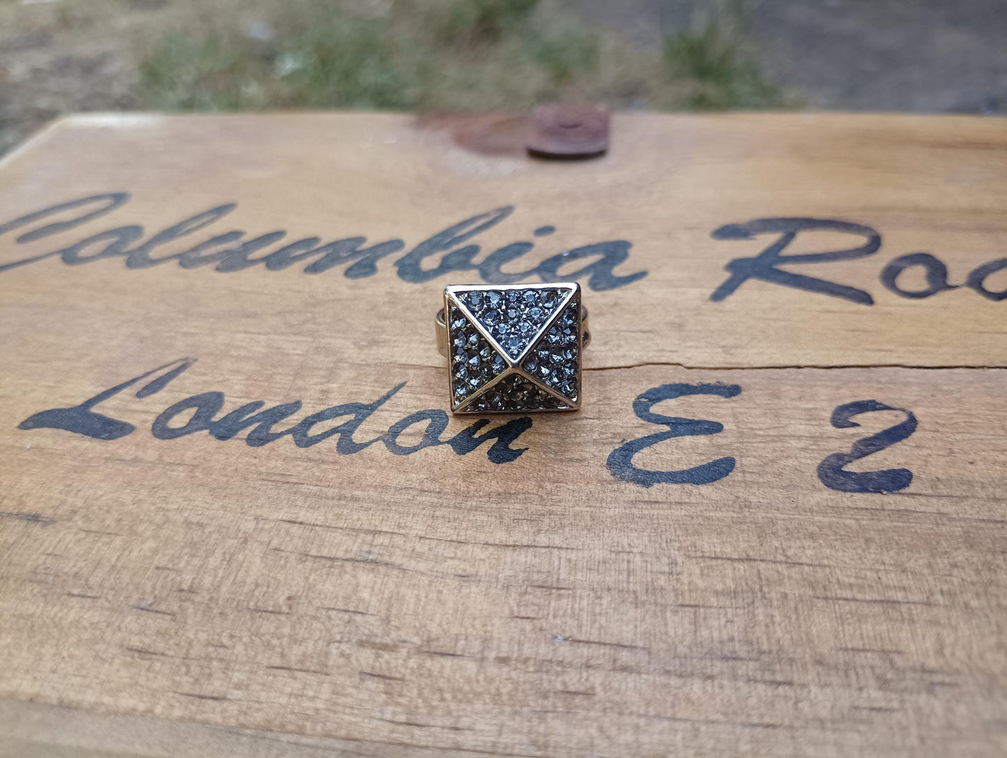 Rhinestone Pyramid Ring: Silver Tone Diamante Cluster, US Size 6.25