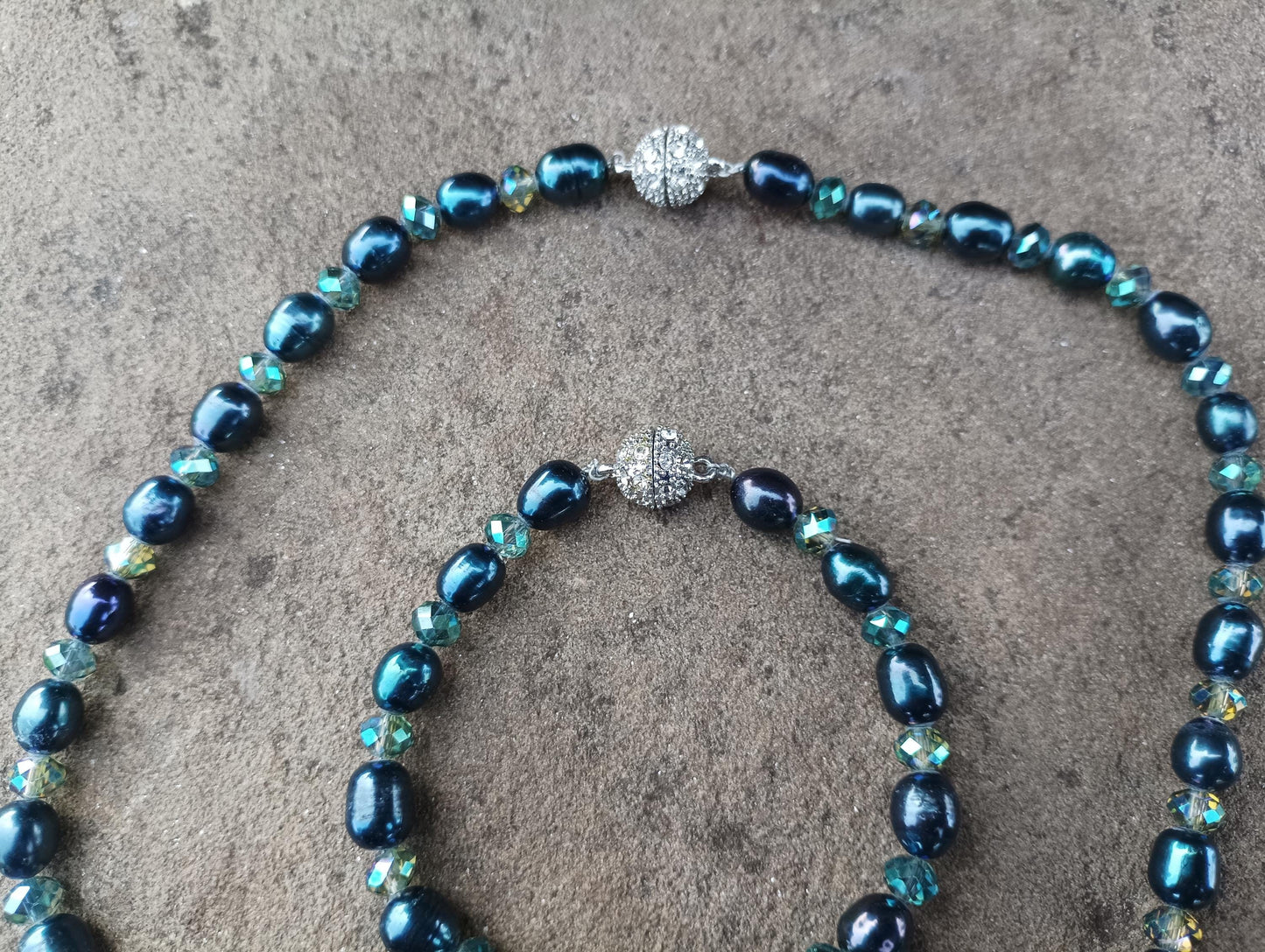 Vintage Peacock Pearl & Crystal Necklace Bracelet Set: Iridescent Teal Jewelry