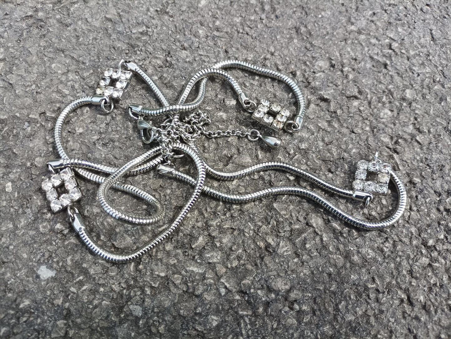 Vintage Silver Tone Snake Chain Necklace: Diamante Crystal